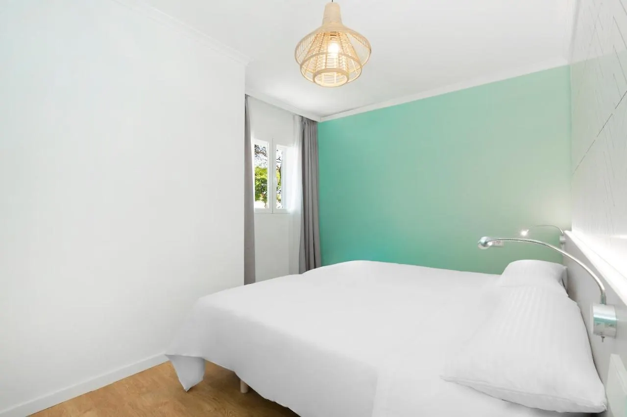 Apartamentos Los Arcos サンタ・エウラリア・デス・リウ スペイン